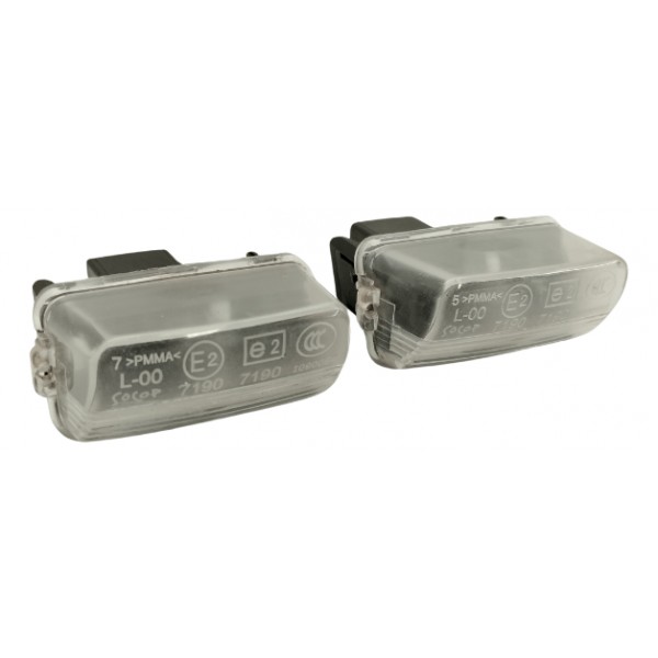 Par Luz De Placa Renault Duster 2.0 2014