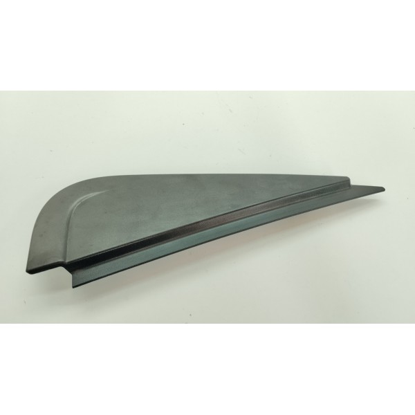 Moldura Vidro Fixo Traseiro Direito Renault Duster 2.0 2014