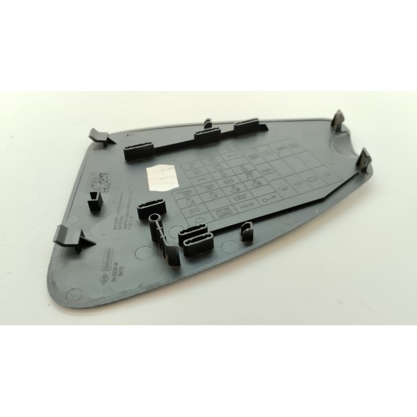 Tampa Caixa De Fusivel Renault Duster 2.0 2014