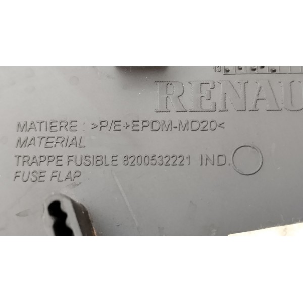 Tampa Caixa De Fusivel Renault Duster 2.0 2014