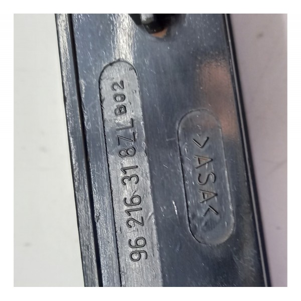 Suporte De Luz De Placa Renault Duster 2.0 2014