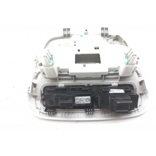 Luz Cortesia Do Teto Chevrolet Tracker 12t 2021