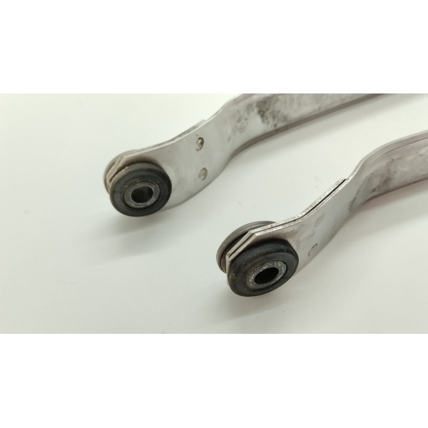 Par Alça Suporte Do Tanque Bmw 120 130 Sport 2010 A 2015