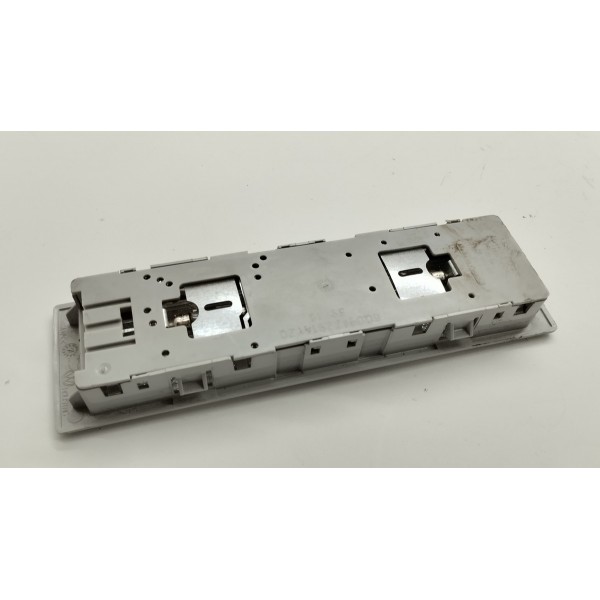 Luz Do Teto Volkswagen Amarok Cd 4x4 Tren 2.0 2014 Usado