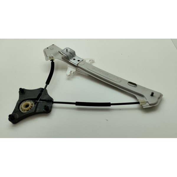 Maquina De Vidro Tras Esq Vw Nivus 200 Conf Tsi Aut 1.0 2023