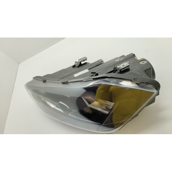 Farol Esquerdo Vw Polo Confort Aut 2021 Usado