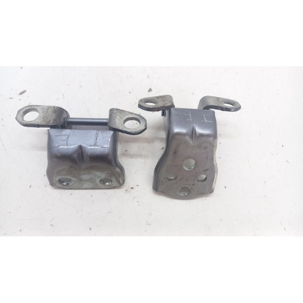 Dobradiça Porta Traseira Esquerdo Byd Dolphin Gs 2024 Usado