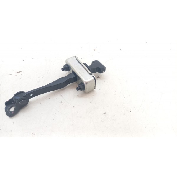 Limitador Porta Dianteira Direito Byd Dolphin Gs 2024 Usado